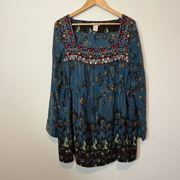 Sundance Blue Floral Embroidered Silk Tunic Top Women's Size Medium - Picture 1 of 4
